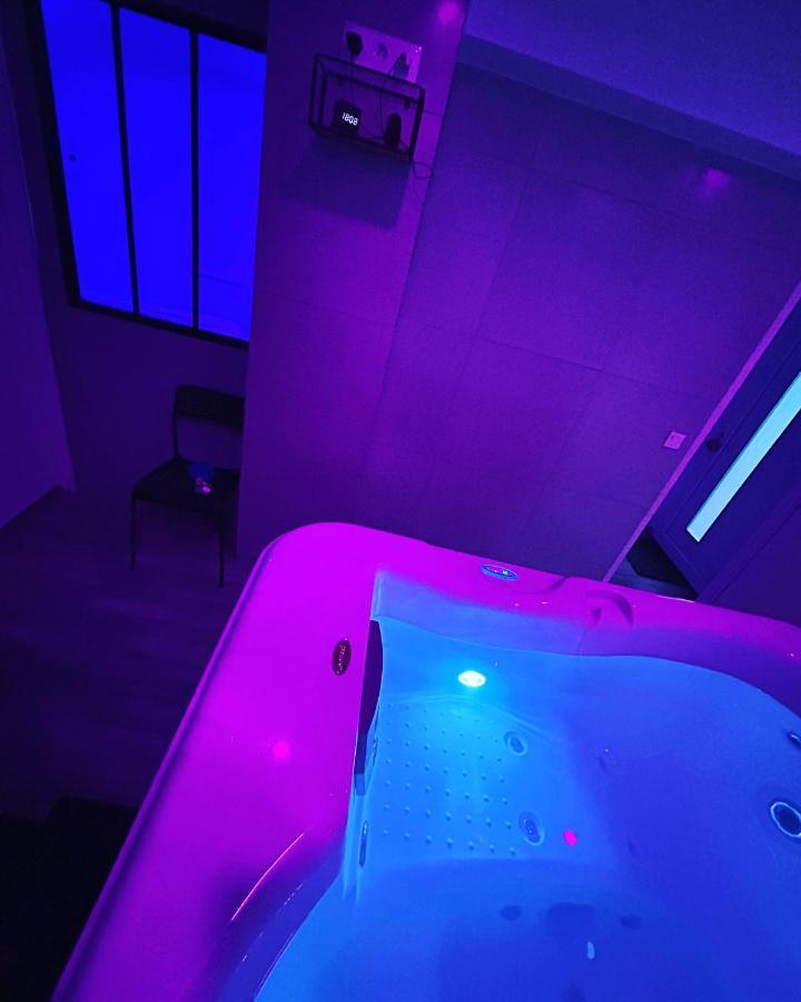 Jacuzzi Prive Arrivee Autonome Villa Конфлан-Сент-Онорин Екстериор снимка