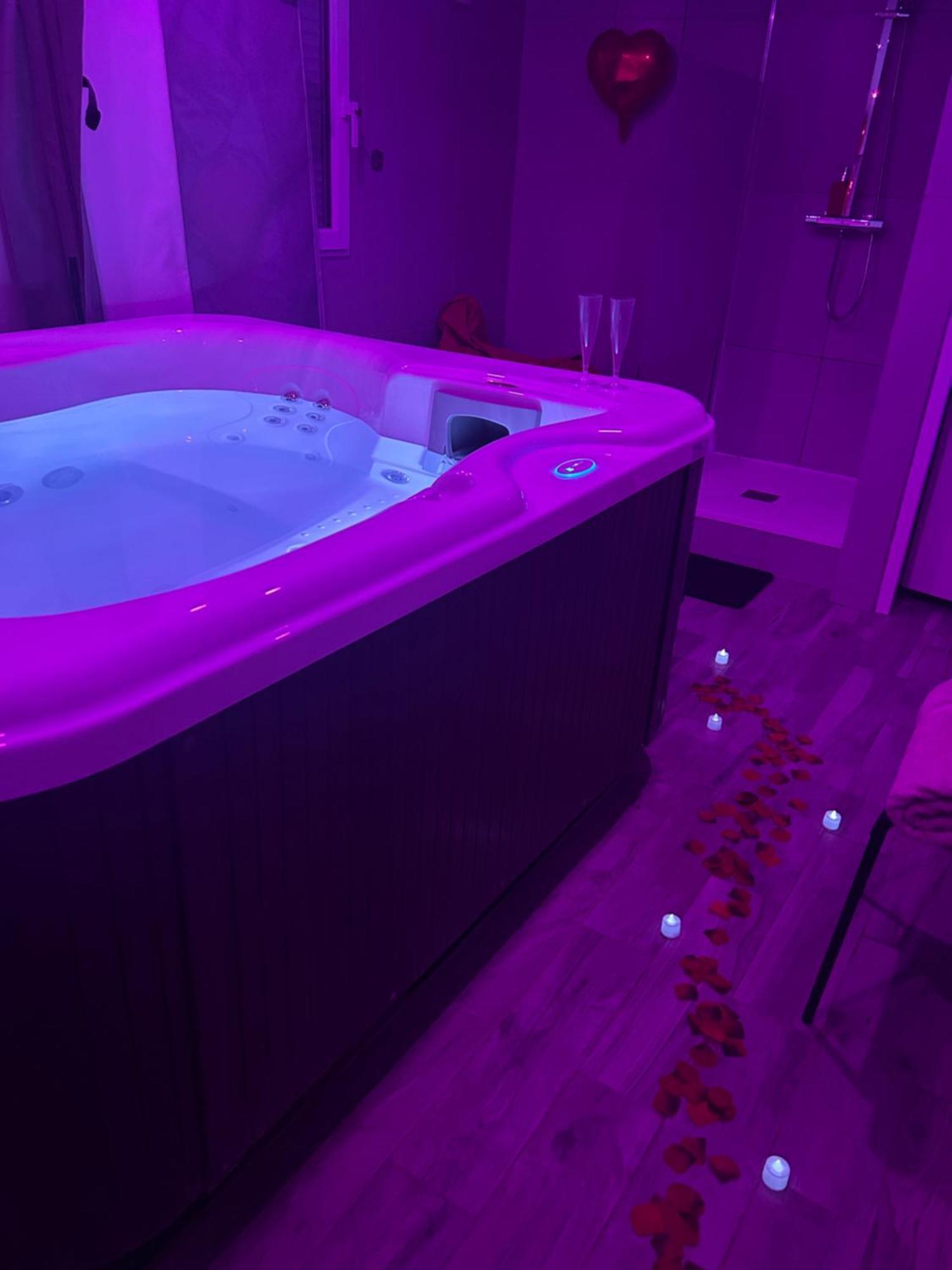 Jacuzzi Prive Arrivee Autonome Villa Конфлан-Сент-Онорин Екстериор снимка